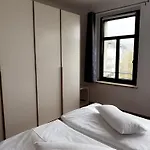 아파트 Alexxanders &