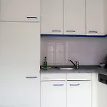 아파트 Alexxanders & *