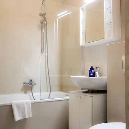 Alexxanders & Apartament