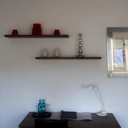 Apartamento Alexxanders & *