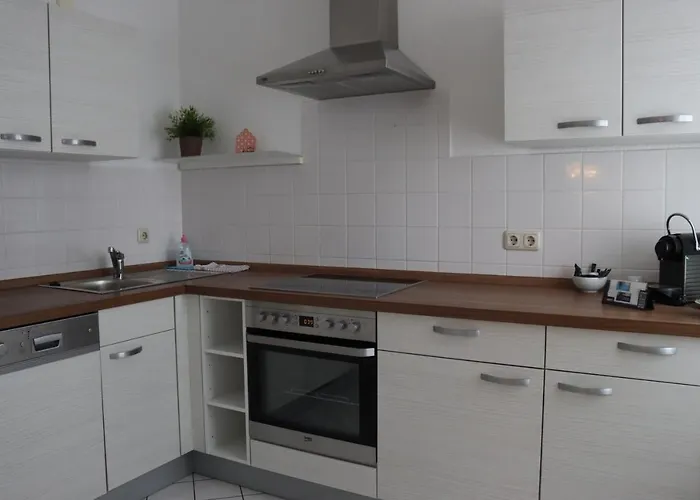 Apartament Alexxanders & *