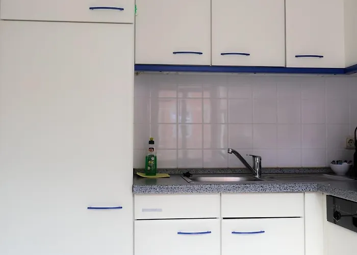 Apartament Alexxanders & *