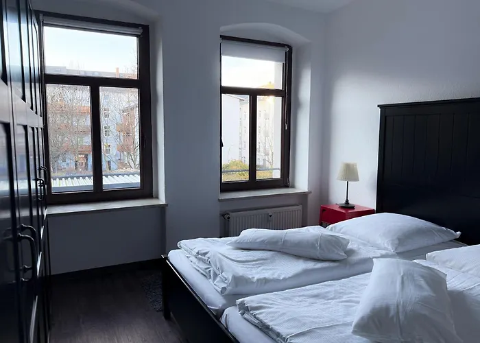 Apartament Alexxanders & *